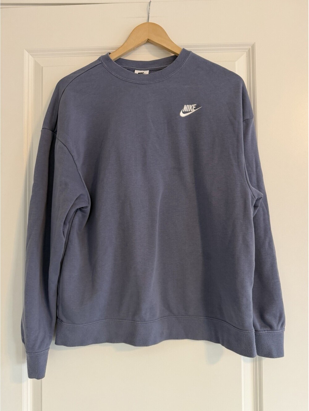 Nike Sportswear Club Fleece Crewneck Sweatshirt Blue Women’s XS Logo Athletic